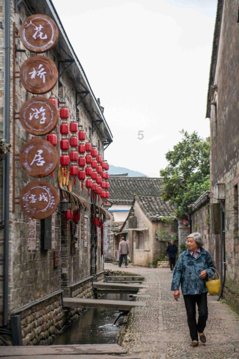 深入了解如何看目前大学生快餐般的恋爱?,加入知识星球平台!